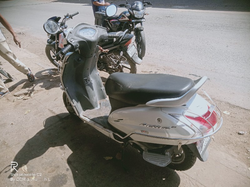 Post Image 3