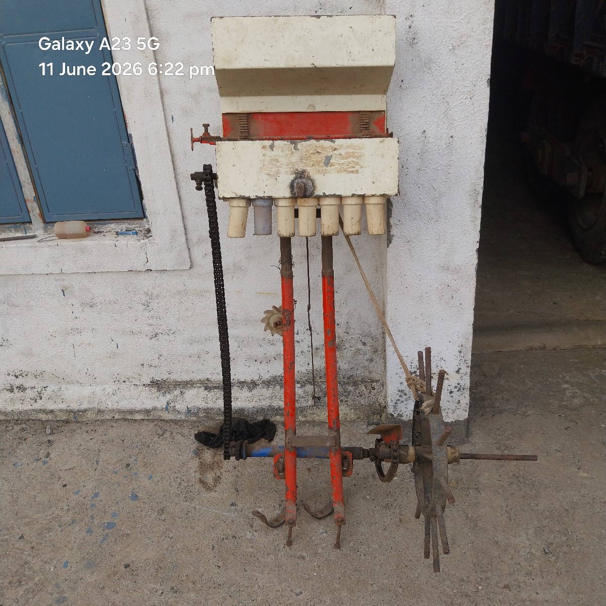 Post Image 3