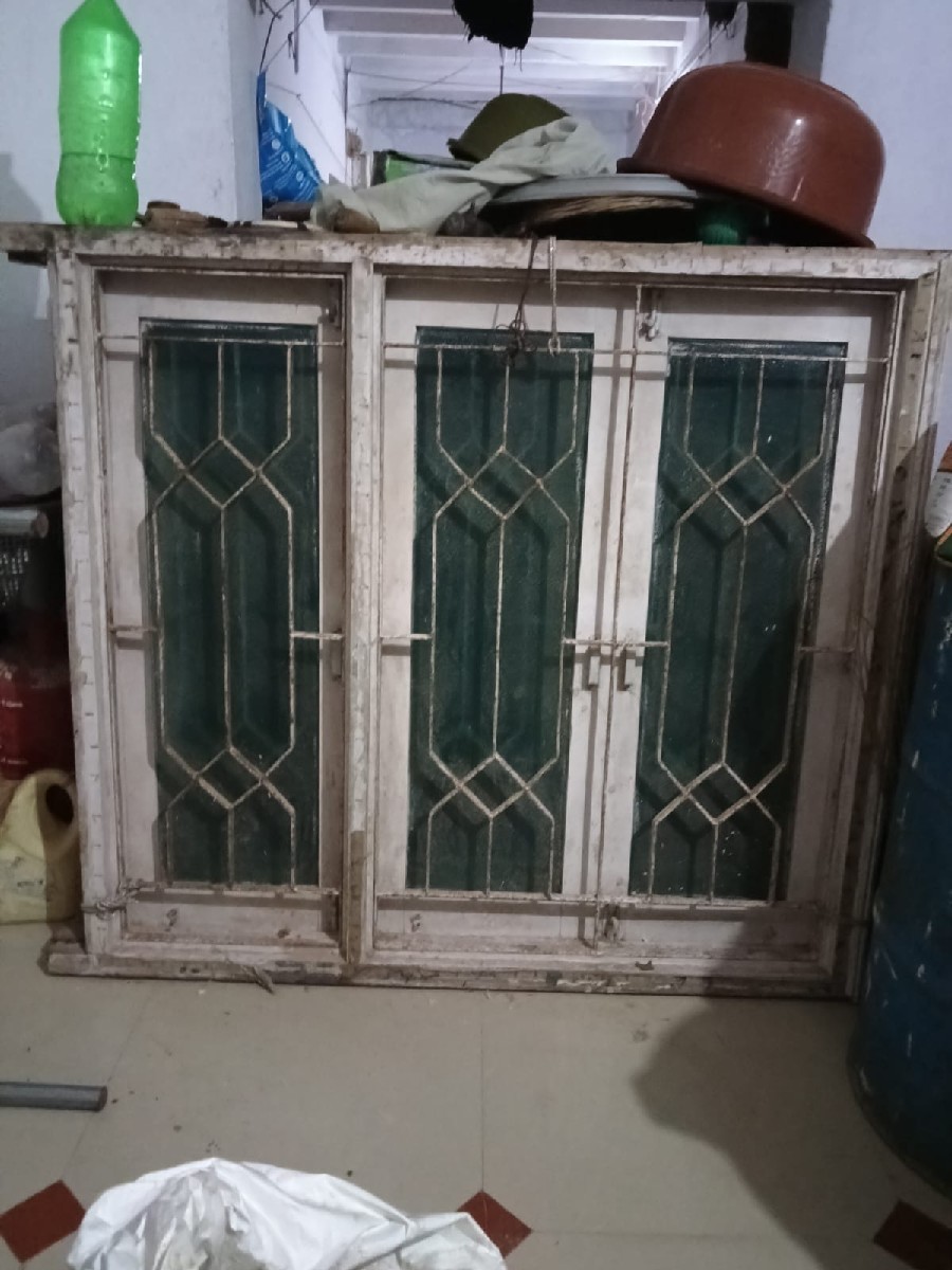 Post Image 3