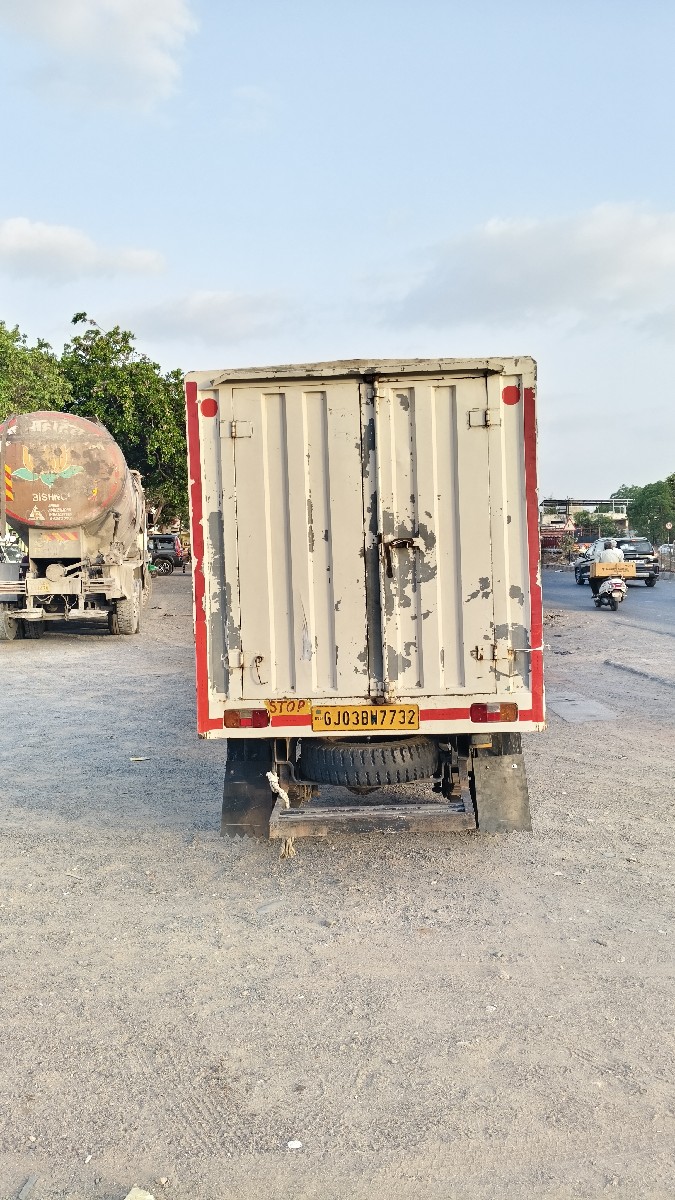 Post Image 3