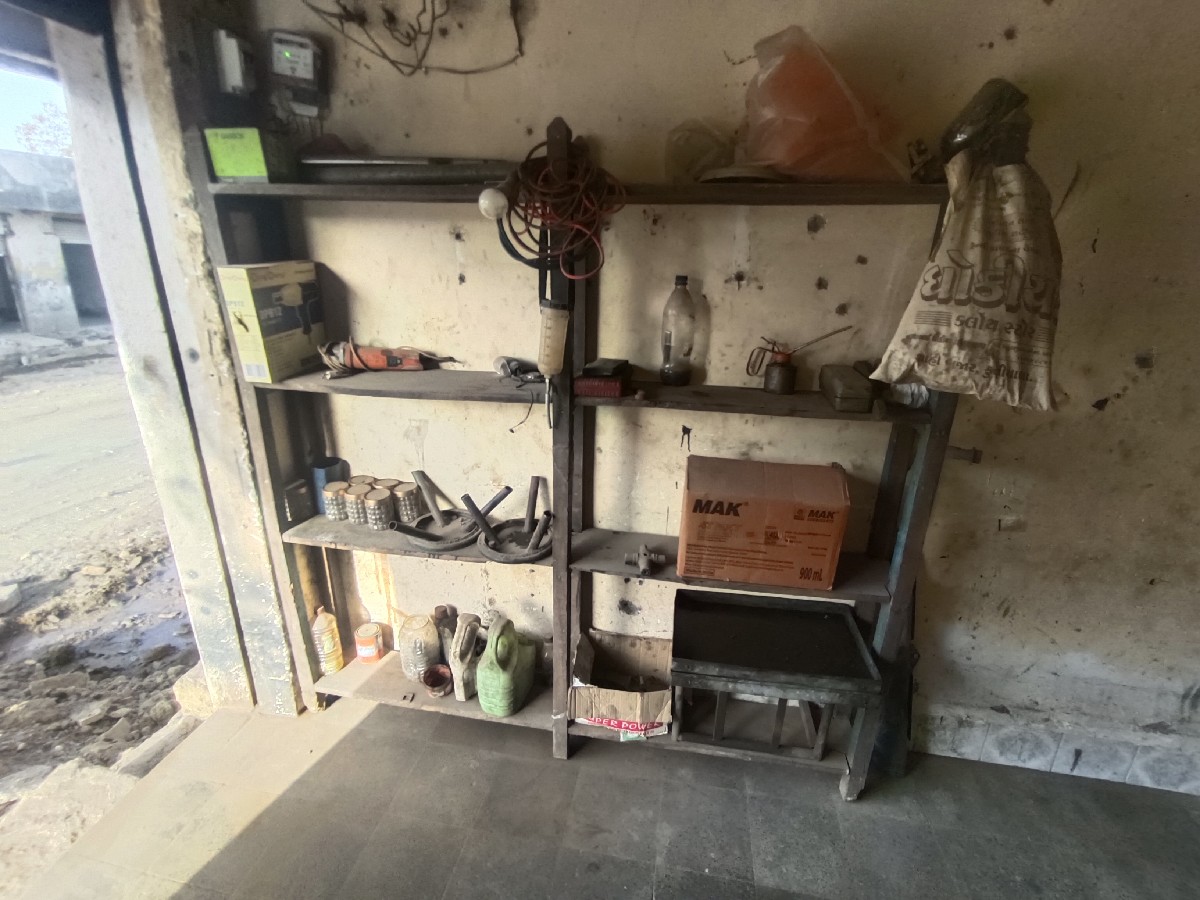 Post Image 3
