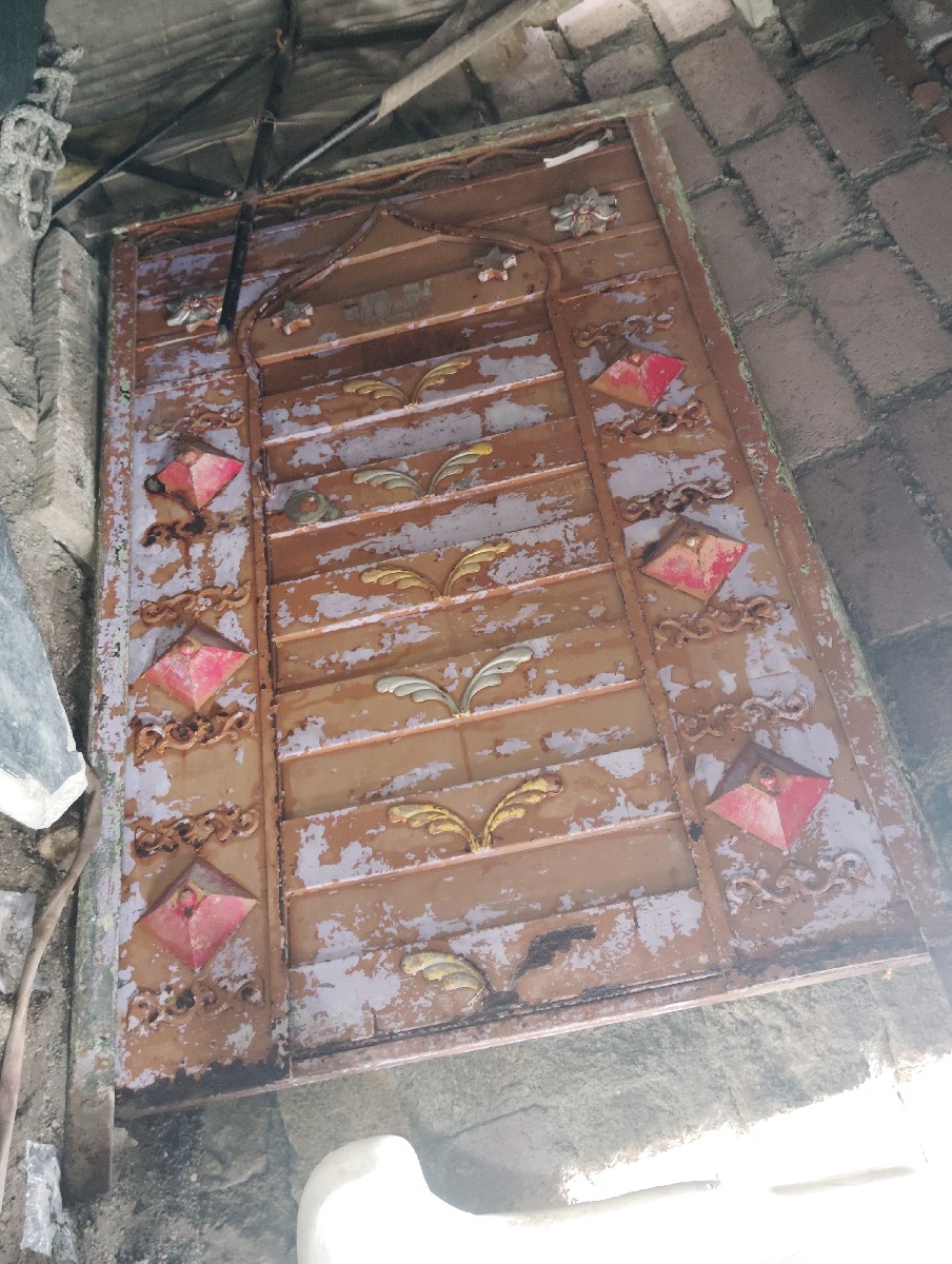 Post Image 1