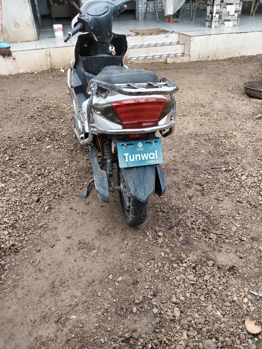 Post Image 3