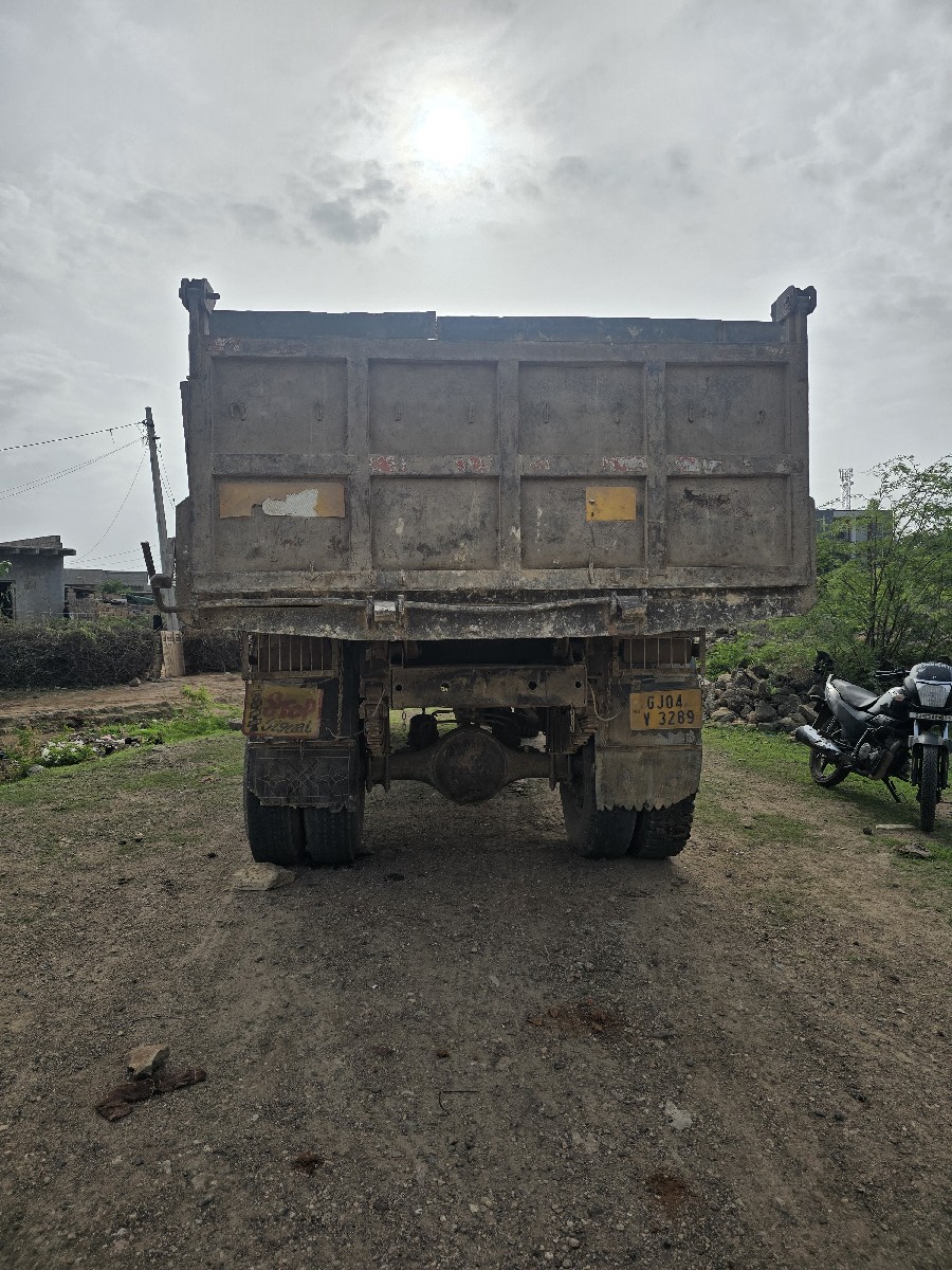 Post Image 3