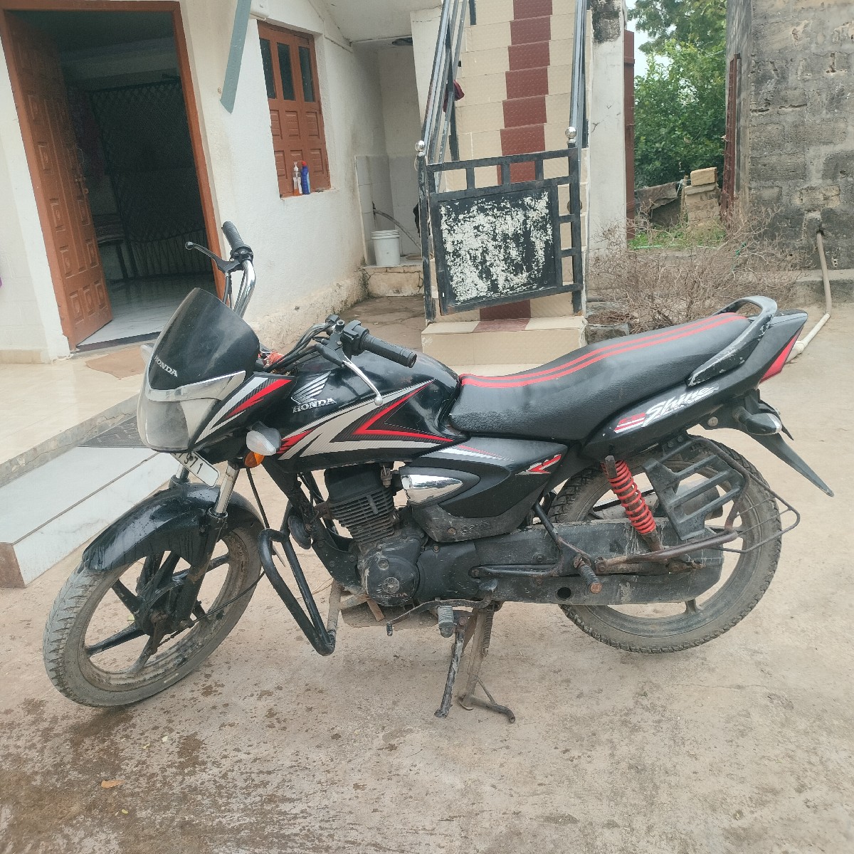 Post Image 1