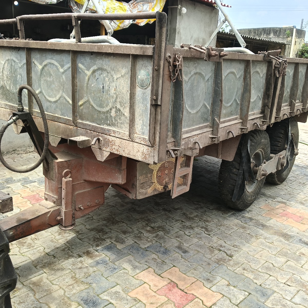 Post Image 3