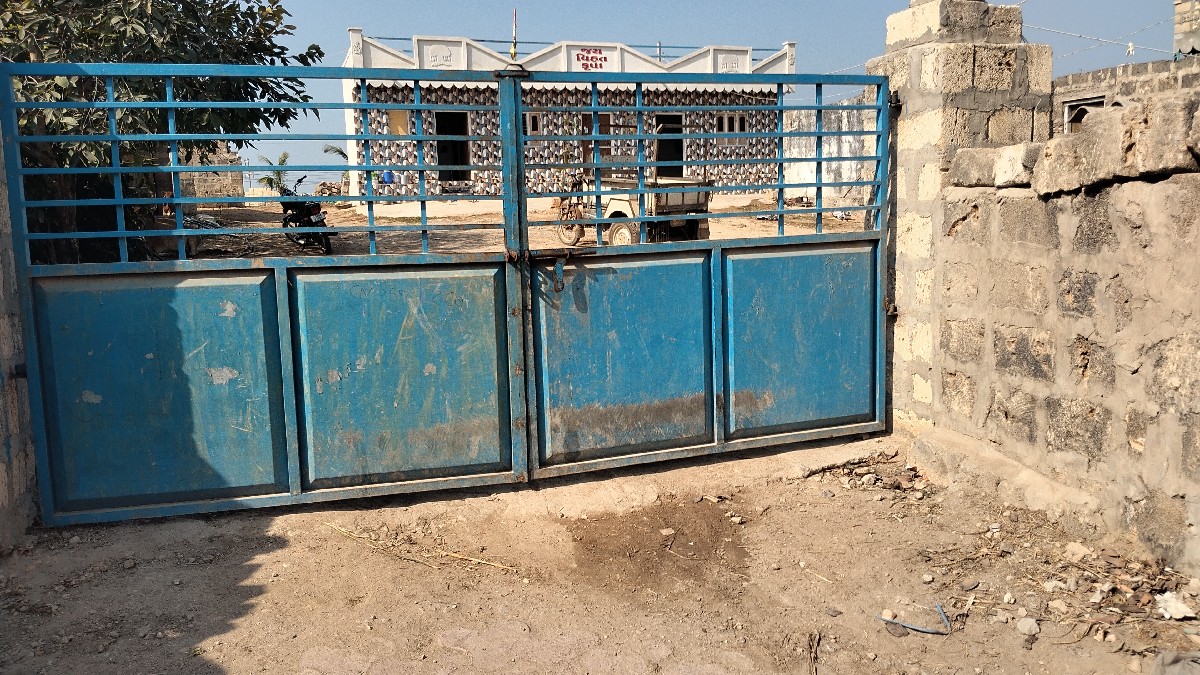 Post Image 3