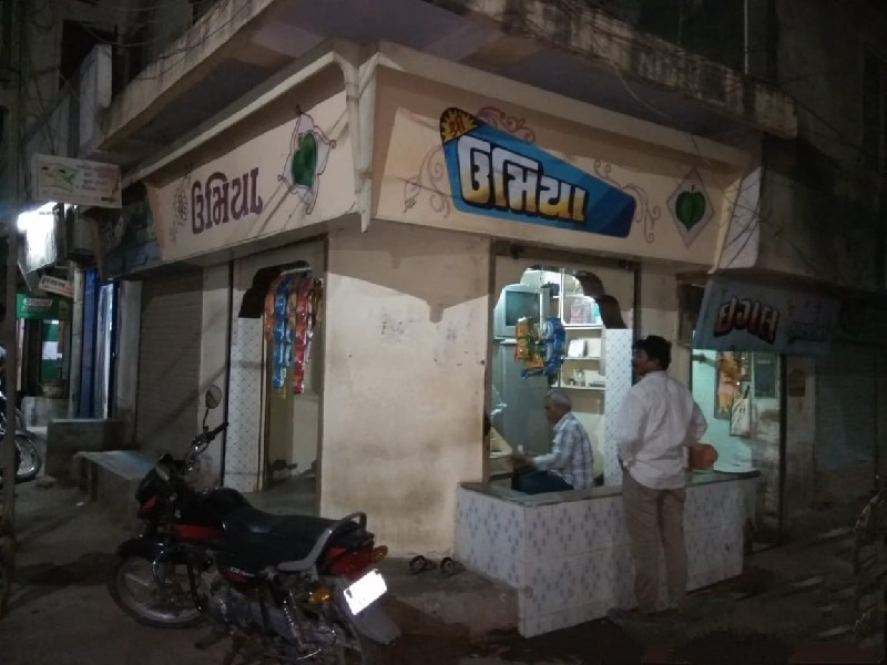 કોર્નર ની દુકાન વેચવાની છે.
