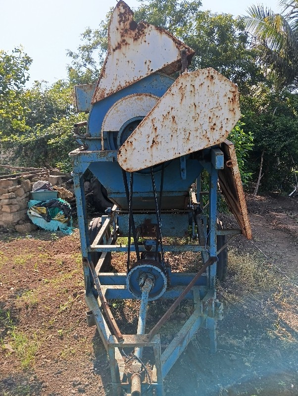 ફુકણી વેચવાની છે