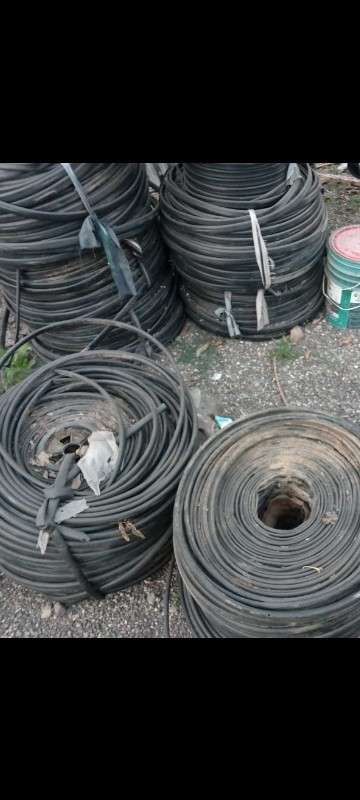 ટપકની નળીઓ કોઈની વેચવાની હોય તો