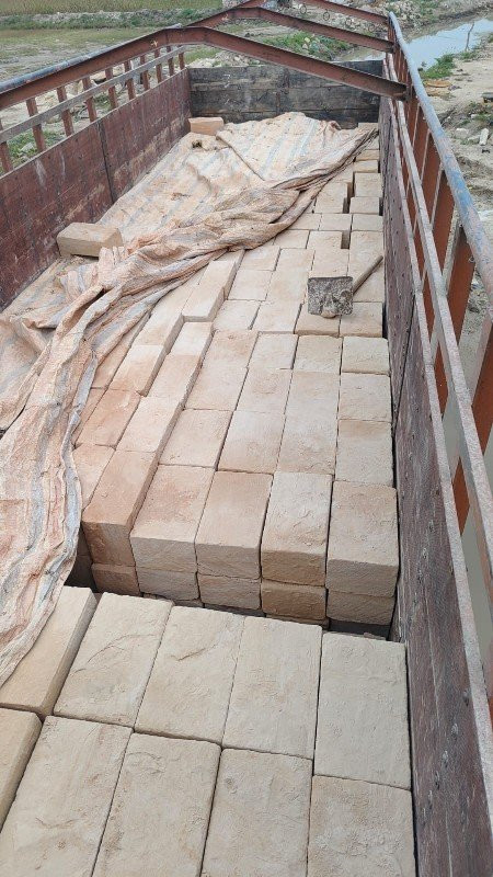 थंबनेल 4