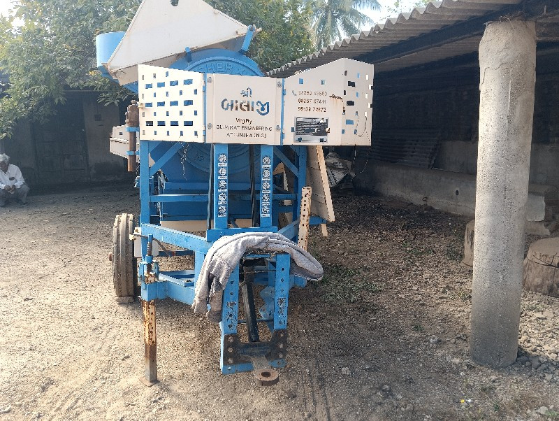 थंबनेल 3