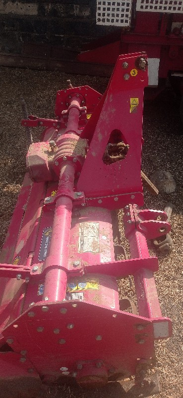 રોટાવેટર વેચવાનુ છે