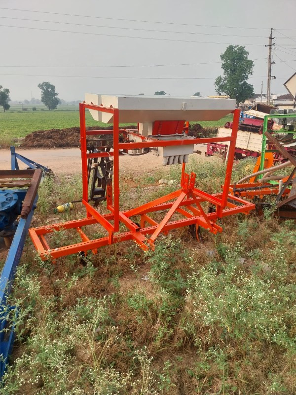 🩱મઞફળી પેરવાની પેરણી વેચવાની છે