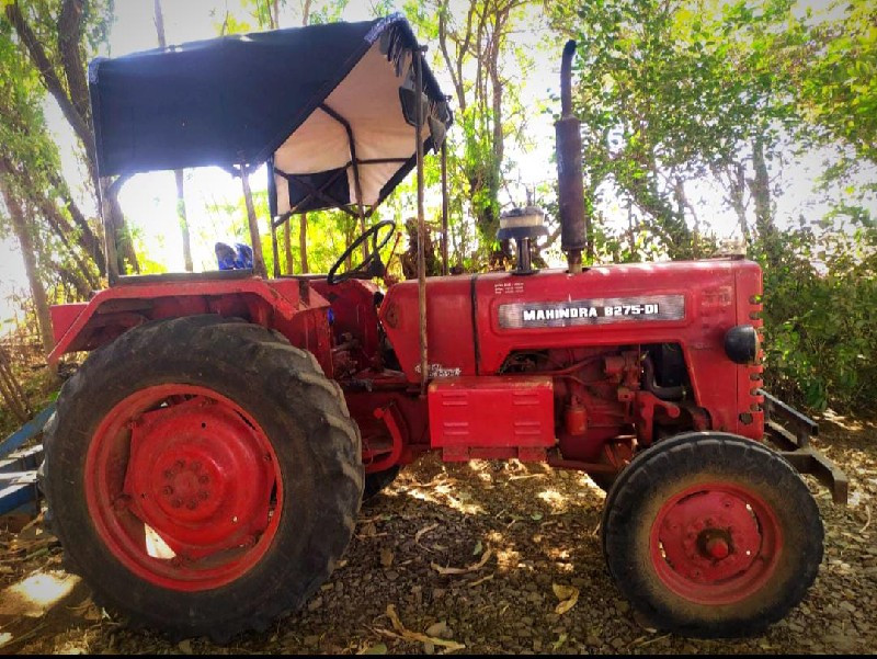 ટ્રેક્ટર વેચવાનું છે