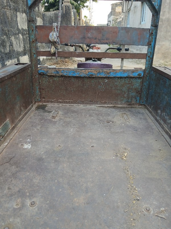 રીક્ષા વેચવાની છે