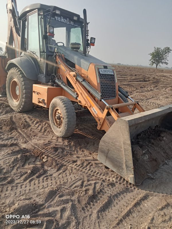 જેસીબી તથા ટેક્ટર