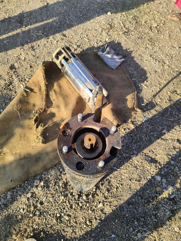 બોરવેલ મોટર 5HP પંપ 4 રોટોર V5