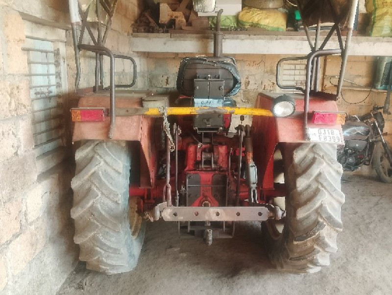 ટ્રેકટર વેચવાનું છે