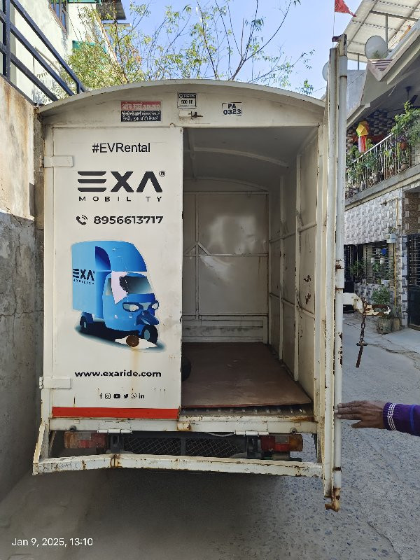 EV Loading Rickshaw વેચવાની છે