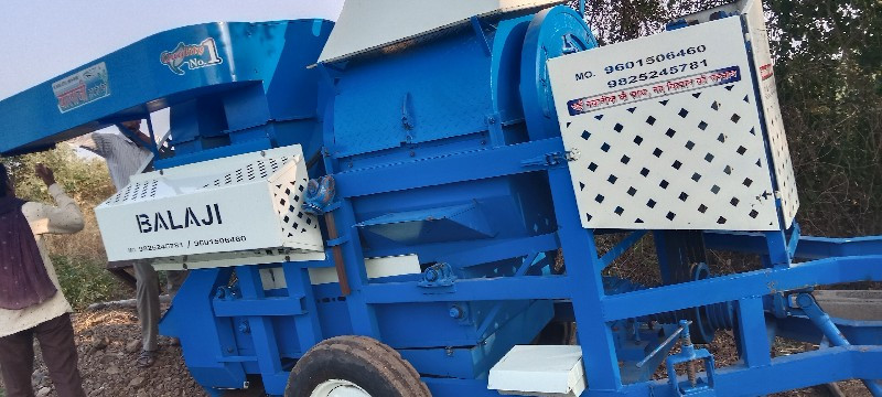 મોડલ 2022 હલર વેસવાનુષે