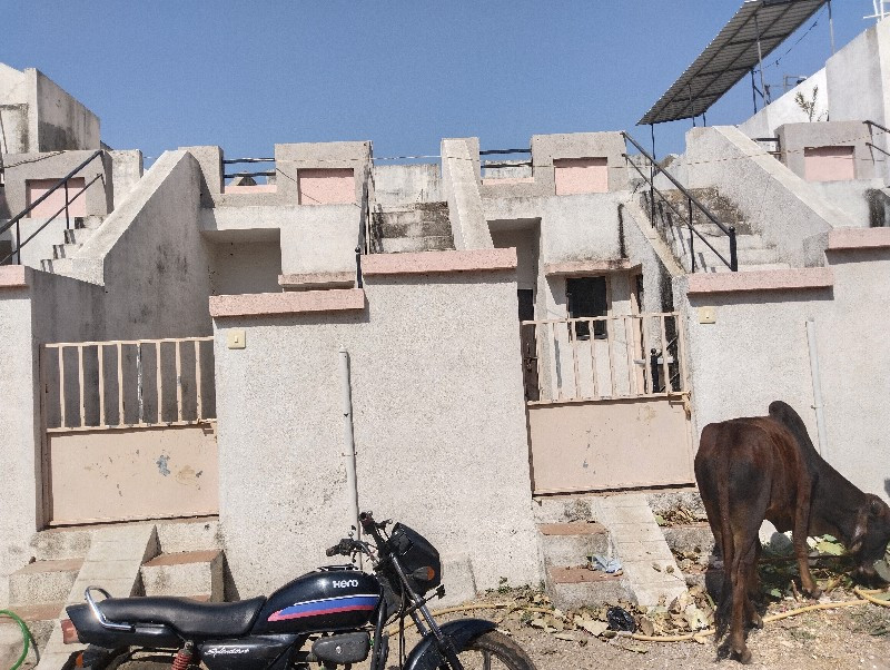 મકાન વેચવાનું છે ખંભાળીયા હરીપર