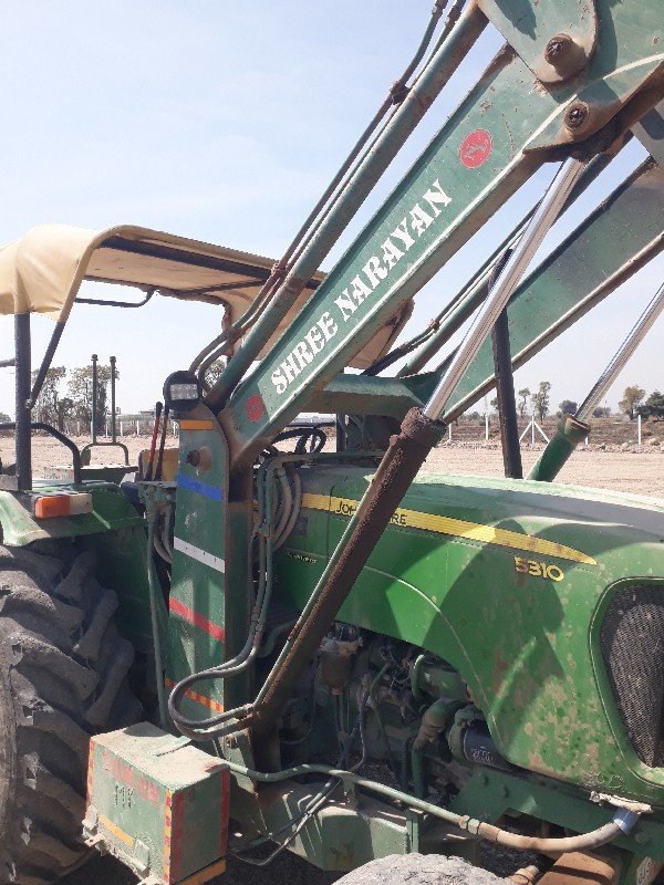 મોડલ 2018 નૂ લોડર વેચવા નૂ છે.