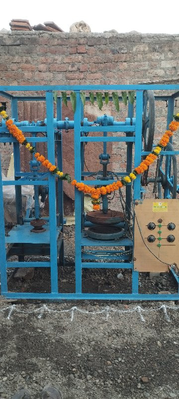 पत्रावळी व भाजी द्रोण मशीन
