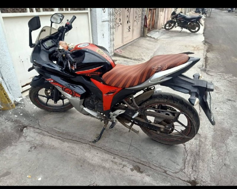 બાઇક વેચવાનું છે