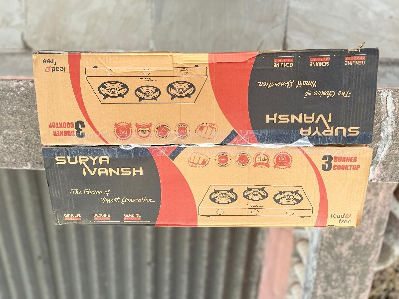ગેસ નો ચુલો છે ત્રણ સ્ટવ નો