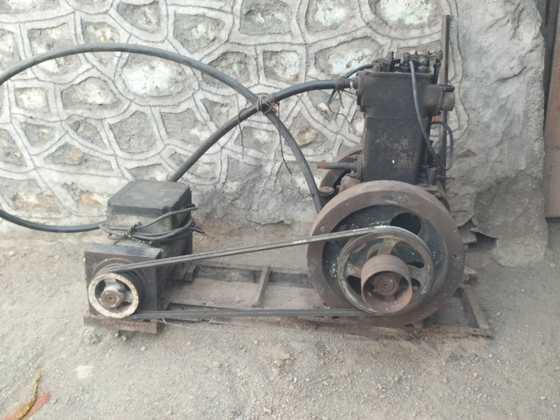 જનરેટર સેટદસ ના એન્જિન સાથે