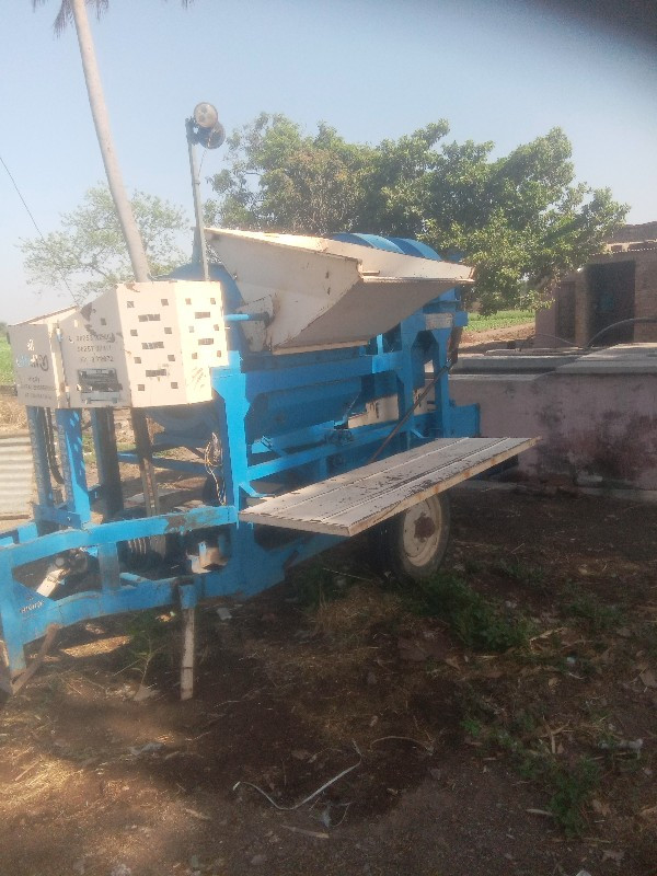 ફૂંકણી વેચવાની છે