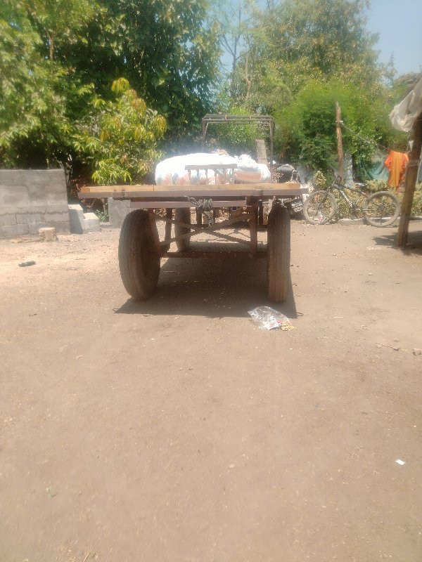 ઉટગાડિનાભાવમાટેકટરગાડી