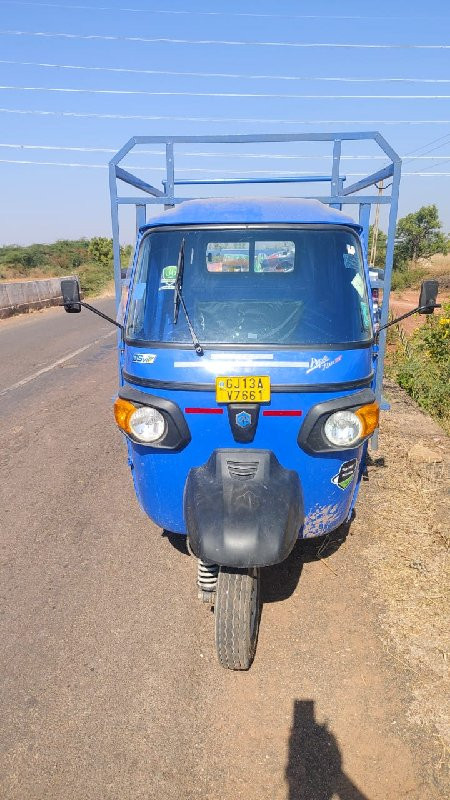 piago સીએનજી વેચવાની છે