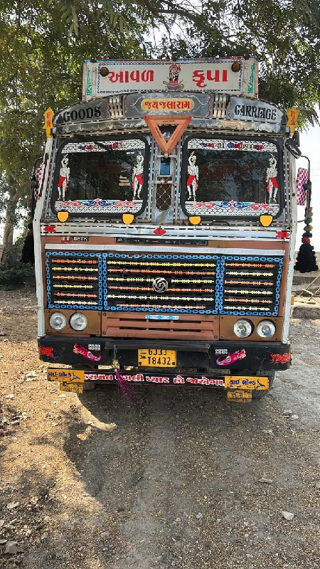 Ashok leyland 10tyre truck