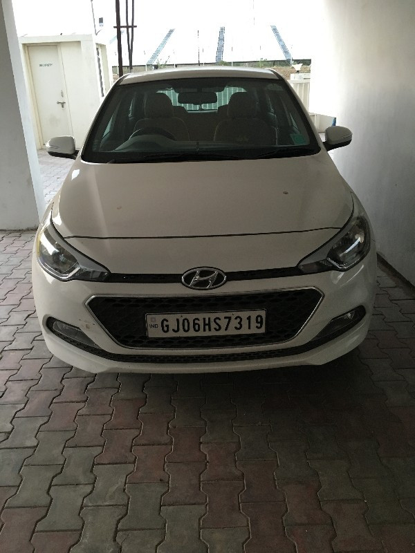 i20 car - Well Maintained