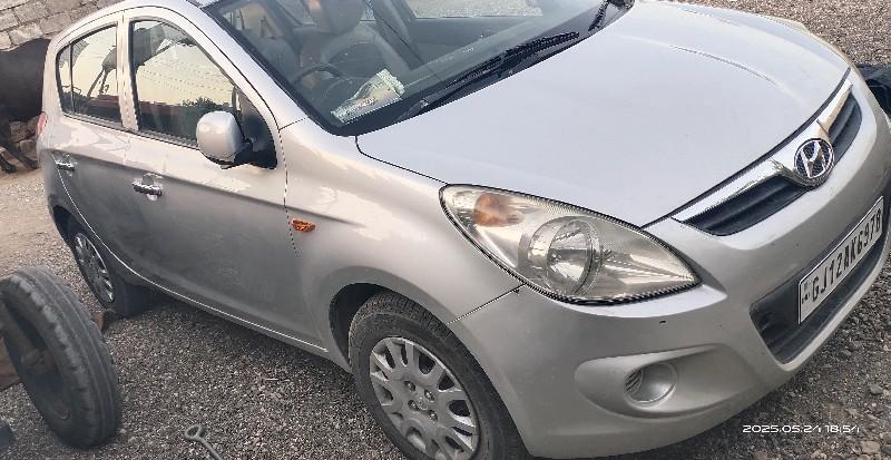 थंबनेल 2