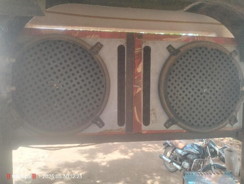 થંબનેલ 3