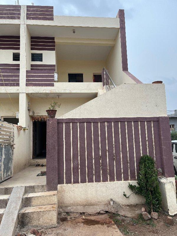2BHK  નુ મકાન ‍વેચવાનું છે