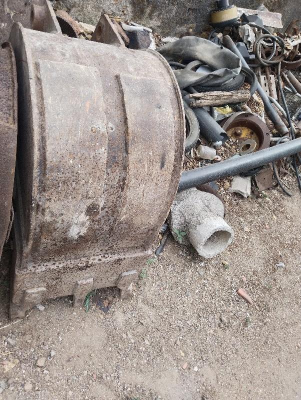 નાલીનુ બકેટ વેચવાનું છે