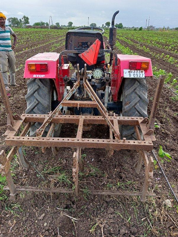 મીની ટેકટર વેચવાનું છે