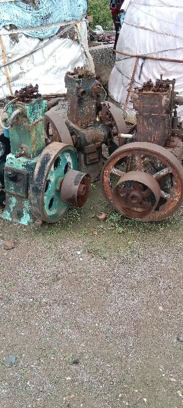 ત્રણ મશીન વેચવાના છે