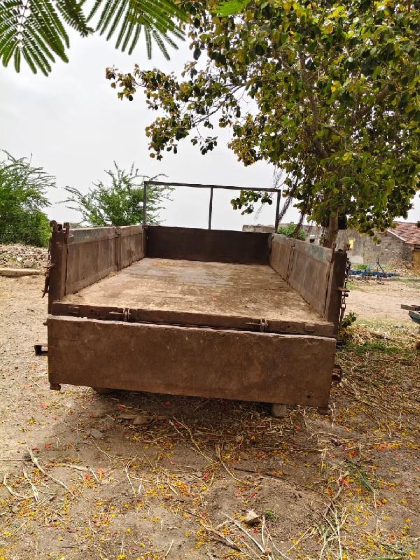 ટ્રોલી વેચવાની છે