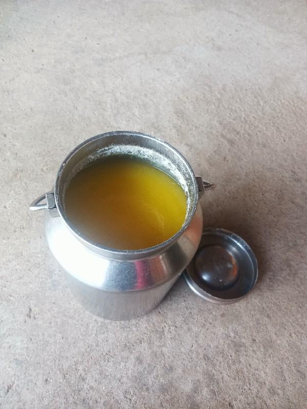 વલોણા થી તારવેલુ ઘી