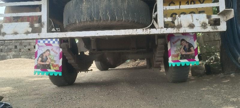 બોલેરો ગાડી વેચવા નિ છે