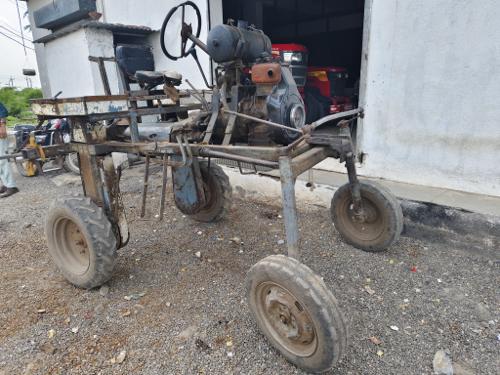 સારી કન્ડિશન માં ઊંચું કરેલું ટ્રેક્ટર વેચવાનું છે