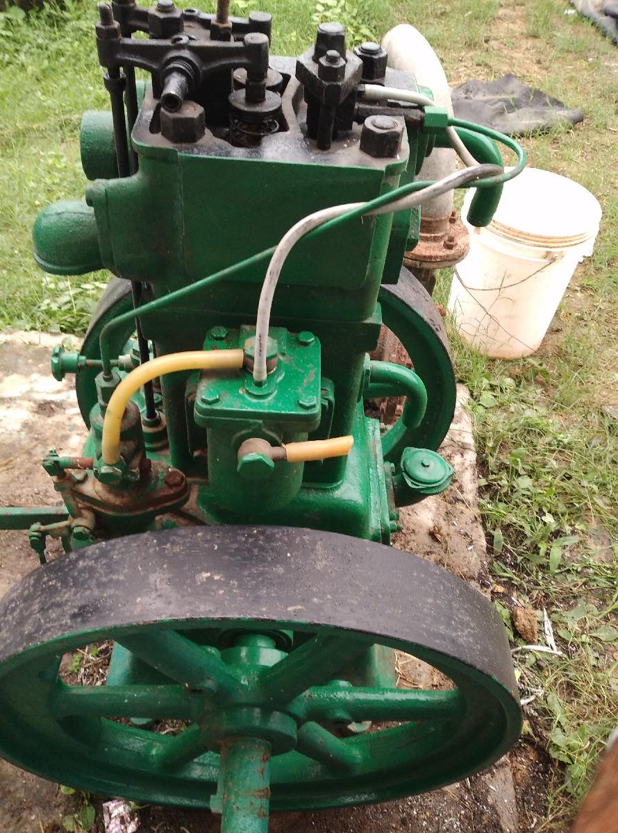 ૫ નુ એન્જીન અને પંપ વેચવા ના છે