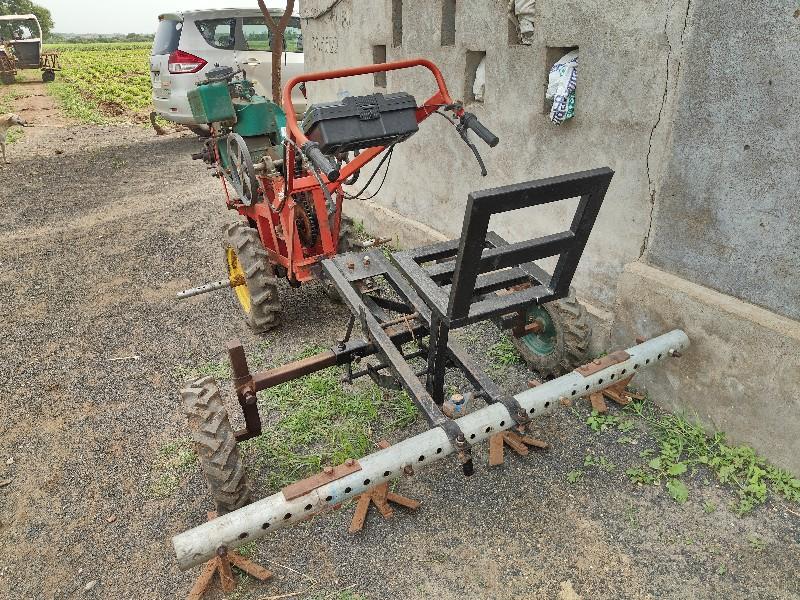 સનેડો વેચવાનો છે.