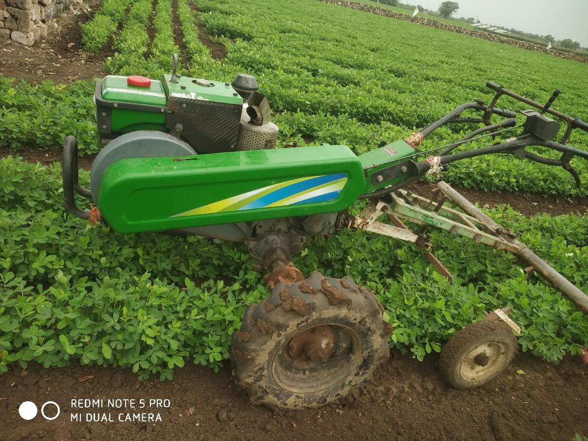 ટ્રેક્ટર વેચવાનું છે