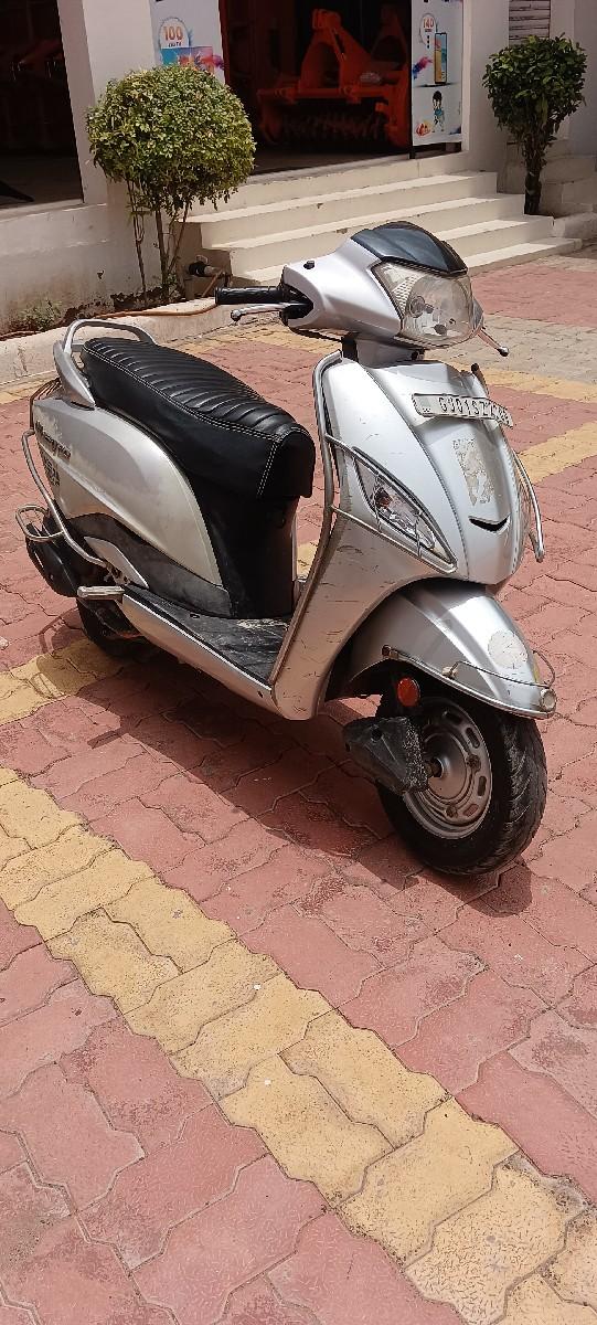 વેચવાનુ  છે